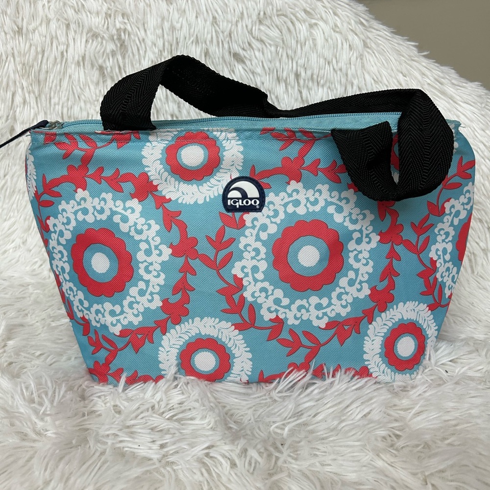 IGLOO Floral Insulated Cooler